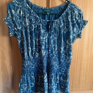 Short sleeve top with elastic waist